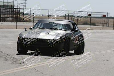 media/May-18-2022-Open Track Racing (Wed) [[f96b7d3cf4]]/Around the Pits/